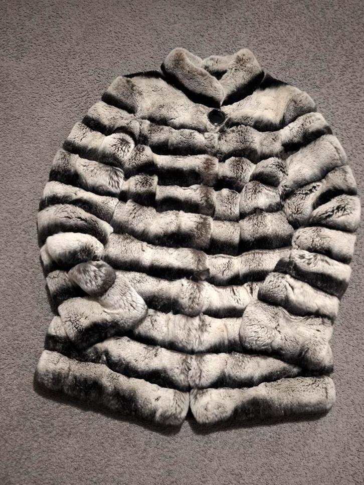 bontjas konijn (Chinchilla), Kleding | Dames, Jassen | Winter, Zo goed als nieuw, Maat 34 (XS) of kleiner, Bruin, Ophalen of Verzenden