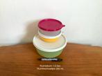 Tupperware 1 Ruimtekom 1.5 liter. 2 Ruimteschaaltjes 300 ml., Ophalen of Verzenden, Bak of Kom