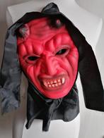 Dracula Cape en Masker., Ophalen of Verzenden, Zo goed als nieuw