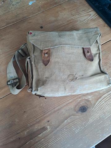 Gasmaskertas beredenen + Gasmasker + Oogzalf beschikbaar voor biedingen