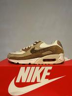 Maat 37,5 - Nike Air Max 90 SE Snakeskin Swoosh, Bruin, Verzenden, Nike, Nike