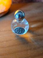 Klein flesje met 'water'., Ophalen of Verzenden