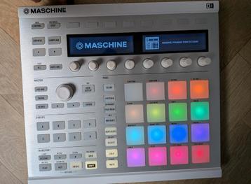 Traktor Maschine mk2 White beschikbaar voor biedingen