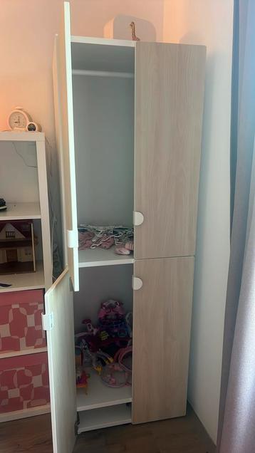 Kledingkast Ikea beschikbaar voor biedingen