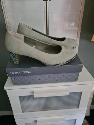 Nieuwe  Pumps van Marco Tozzi met slangenprint ( maat 40) beschikbaar voor biedingen