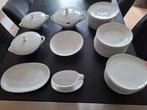 Compleet wit porceleinen servies met lichtgrijs randje, Ophalen, Porselein, Overige stijlen, Compleet servies
