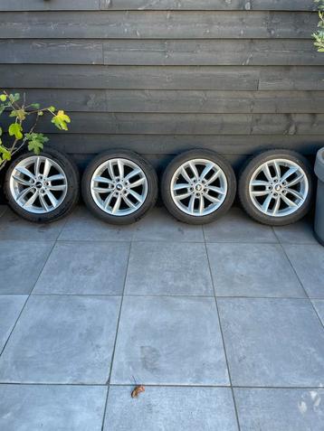 Set Mini Winterbanden met Velgen - 205/55 R17 beschikbaar voor biedingen