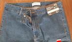 NW jeans mt 44 valt kleiner, fijne hoge taille, skinny model, Nieuw, Blauw, Ophalen of Verzenden