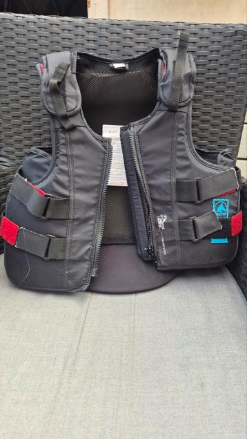 body protector  kids L beschikbaar voor biedingen