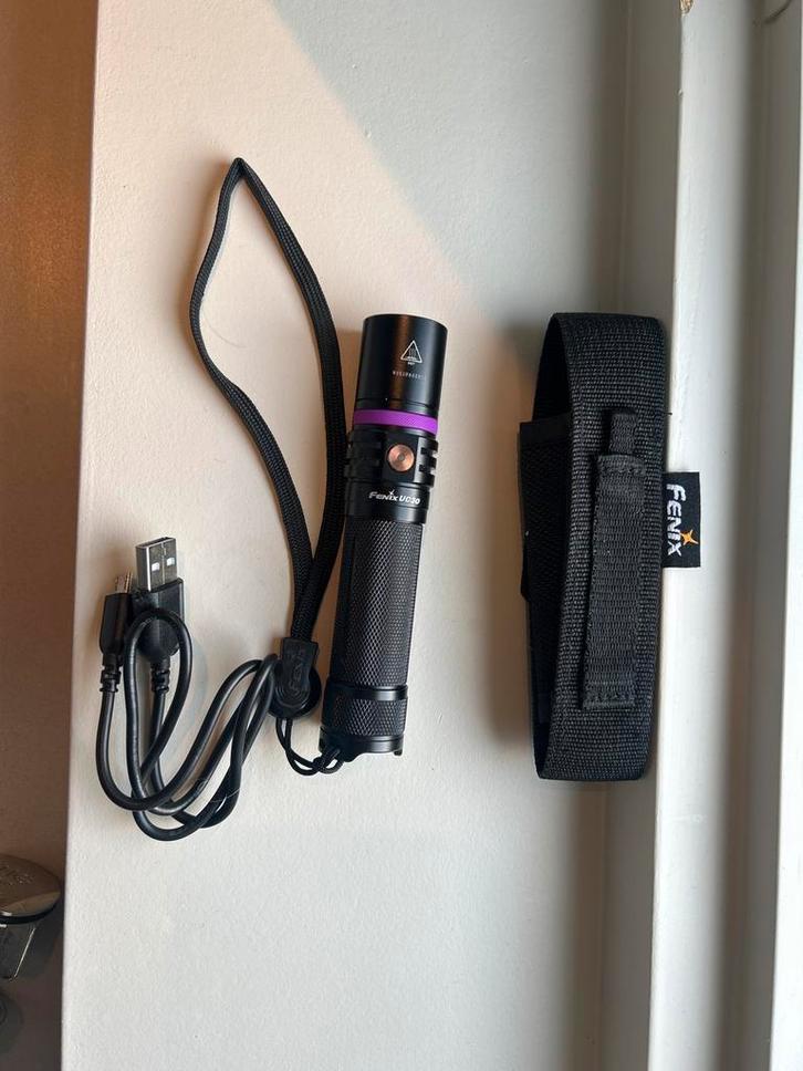 Fenix UC30 Zaklamp set, Caravans en Kamperen, Zaklampen, Nieuw, Ophalen of Verzenden