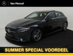 Mercedes-Benz A-klasse 180 Star Edition AMG Line / Stoelverw, Automaat, 12 maanden, Stof, Zwart