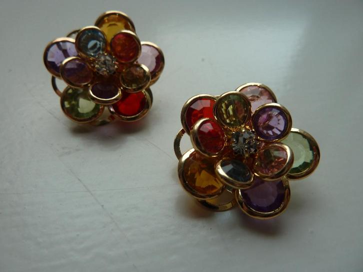 Brand-New Crystal Flower Earrings -- Stunning!, Sieraden, Tassen en Uiterlijk, Oorbellen, Nieuw, Knopjes of Stekers, Goud, Overige kleuren