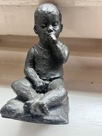 Beeldje Geert Kunen zittend kindje, Ophalen of Verzenden, Zo goed als nieuw, Mens