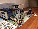 Lego politiebureau 6384 en 6450 in zeer goede staat, Kinderen en Baby's, Speelgoed | Duplo en Lego, Ophalen of Verzenden, Zo goed als nieuw