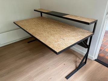 Bureau - custom made by Industrialz
