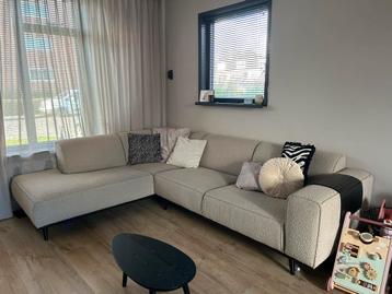 Bankstel te koop beschikbaar voor biedingen