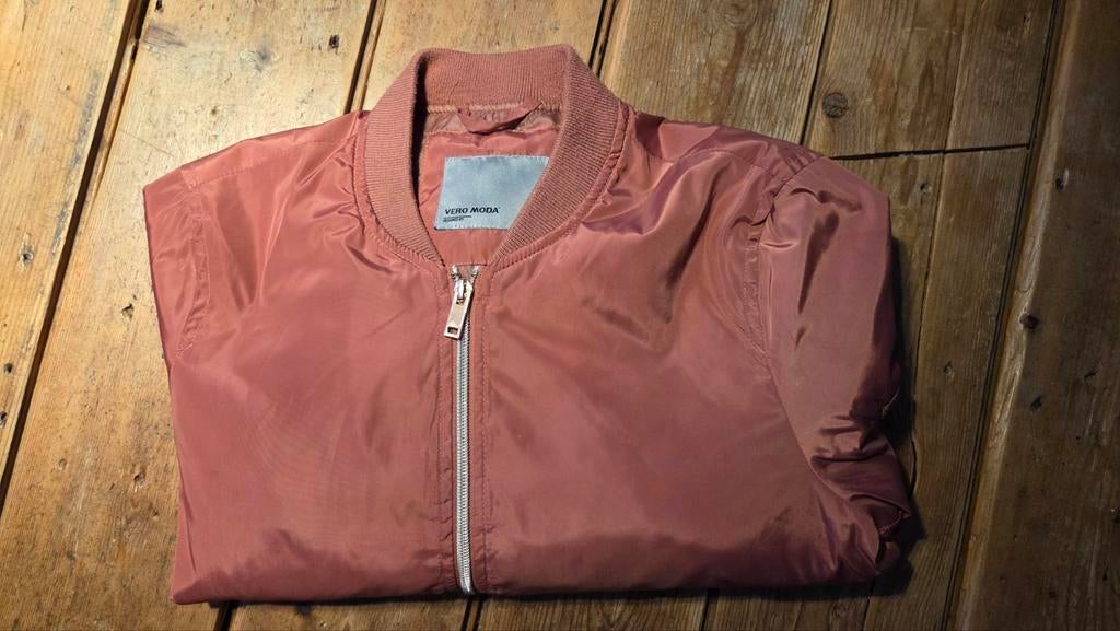 Jasje Vero Moda maat S, Hobby en Vrije tijd, Ophalen of Verzenden, Zo goed als nieuw