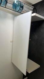 GRATIS - In hoogte verstelbaar bureau in de kleur wit, Huis en Inrichting, Bureaus, Ophalen, In hoogte verstelbaar, Gebruikt, Bureau