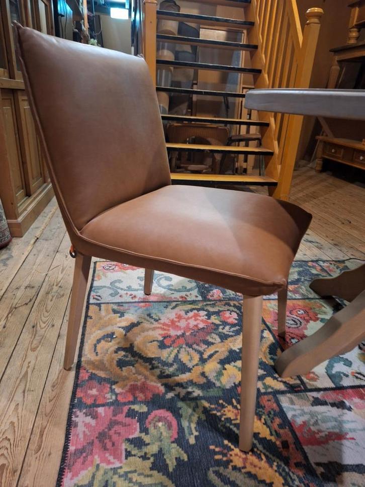 Mobitec Kunstleren Stoelen - Set van 4, Huis en Inrichting, Stoelen, Zo goed als nieuw, Vier, Hout, Kunststof, Bruin, Ophalen