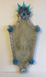 antieke Venetiaanse spiegel Murano met figuur, Antiek en Kunst, Verzenden, Ovaal, Minder dan 100 cm