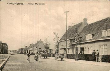 Dordrecht - Willem Marisstraat - Fietsers beschikbaar voor biedingen