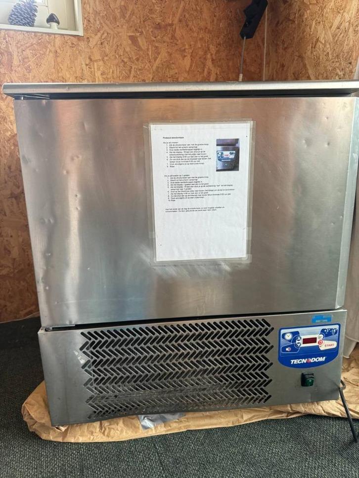 Shockvriezer Blastchiller Snelkoeler - Tecnodom, Zakelijke goederen, Horeca | Keukenapparatuur, Koelen en Vriezen, Gebruikt, Ophalen