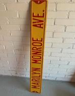 Marilyn Monroe Ave street sign, Ophalen, Zo goed als nieuw