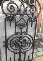 Sierlijke gietijzeren rooster enkel roest kleur of zwart., Ophalen of Verzenden, Nieuw, IJzer, Sierhekwerk
