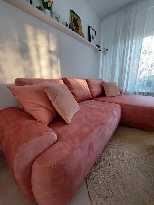 Velours hoekbank in kleur "Blush": koraal/roze/oranje/terra, Huis en Inrichting, Banken | Sofa's en Chaises Longues, Zo goed als nieuw