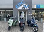 GROOT AANBOD VESPA GTS 300 2E HANDS!, Particulier, Scooter