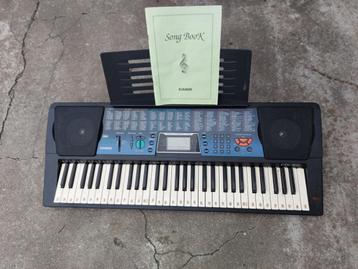 Elektrische piano beschikbaar voor biedingen