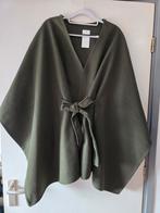 Nieuwe poncho groen, Kleding | Dames, Jassen | Winter, Ophalen of Verzenden, Nieuw, Groen