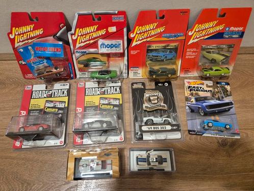 Auto World, Johnny Lightning en M2 Amerikaanse modellen, Hobby en Vrije tijd, Modelauto's | Overige schalen, Zo goed als nieuw