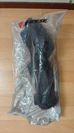 Dainese Kneeprotector (Nieuw), Motoren, Ophalen of Verzenden, Zo goed als nieuw