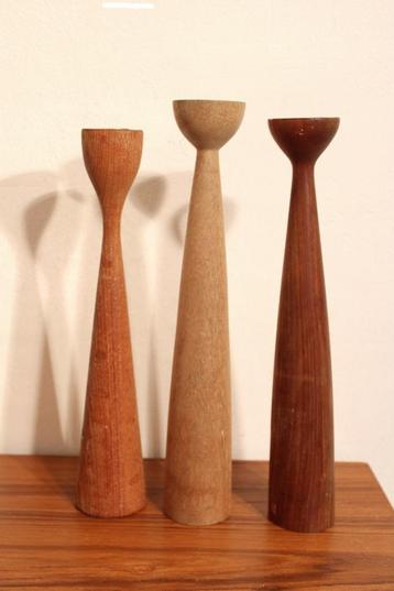 3x Deense houten vintage kandelaren - mid century design beschikbaar voor biedingen