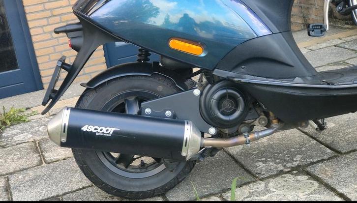 Tecnigas 4 Scoot uitlaat Piaggio/Vespa 4-takt z.g.a.n., Fietsen en Brommers, Brommeronderdelen | Scooters, Zo goed als nieuw, Piaggio