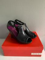 Zwarte Elle Lederen Schoenen met Sleehak (Wedges) mt 38, Elle, Zwart, Ophalen of Verzenden, Zo goed als nieuw
