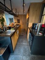 Moderne keuken met Miele combi-oven en ATAG apparatuur, Ophalen, Zwart, Graniet of Steen, Enkelwandige keuken