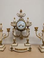 Klokkenstel verguld brons / wit marmer, Antiek en Kunst, Antiek | Klokken, Ophalen
