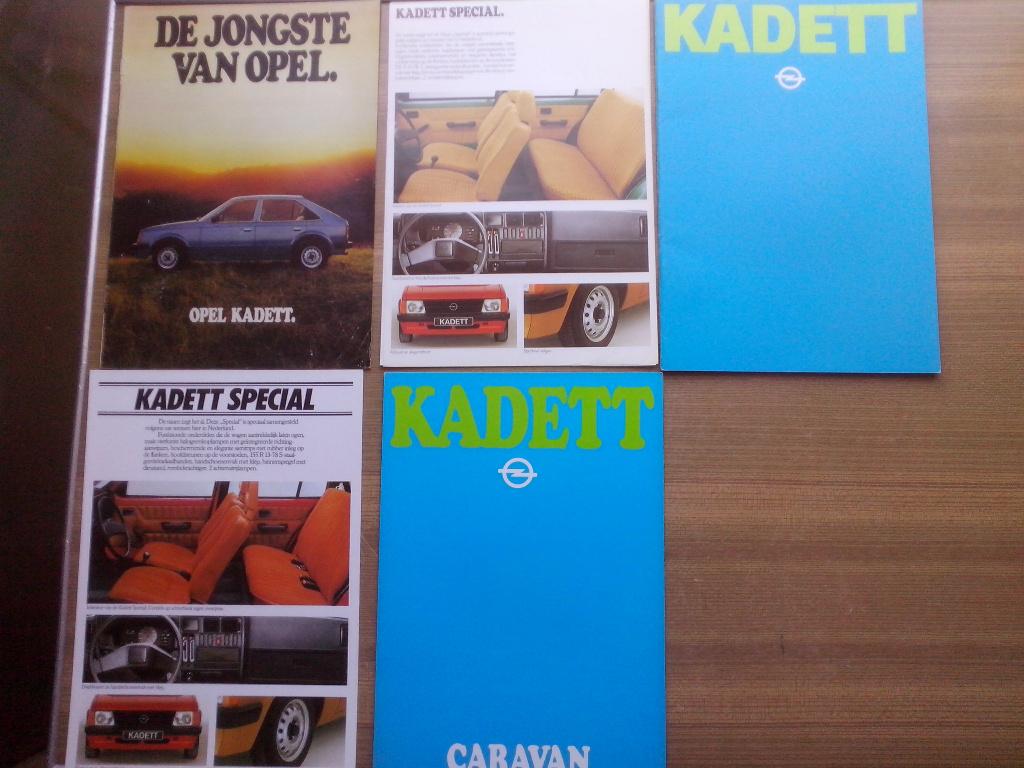 4x Opel Kadett D + Special + D Caravan brochures folders, Boeken, Auto's | Folders en Tijdschriften, Ophalen of Verzenden, Zo goed als nieuw