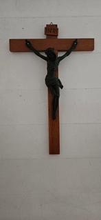 Vintage Kruisbeelden met Christus / Jezus, Antiek en Kunst, Antiek | Religie, Ophalen