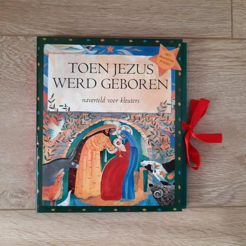 Boek toen Jezus werd geboren met puzzel, vloerpuzzel, kerst, Diversen, Kerst, Zo goed als nieuw, Ophalen of Verzenden