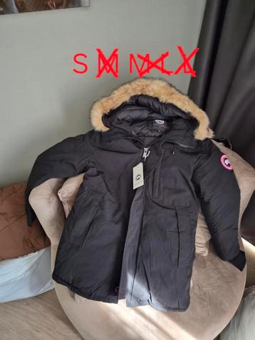 Nieuwe winterjassen voor weggeef prijs  beschikbaar voor biedingen