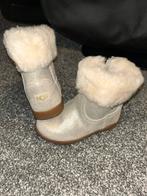 Meisjes ugg s laarsjes, Ophalen of Verzenden, Zo goed als nieuw, Meisje, Laarzen