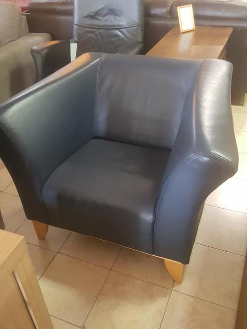Mooie Donker Blauwe Fauteuil., Huis en Inrichting, Fauteuils, Gebruikt, 75 tot 100 cm, Ophalen