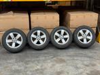 17 inch VW Tiguan Winterset - Goed Profiel!, Ophalen, Gebruikt, Banden en Velgen, 17 inch