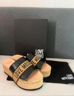 Moschino slippers nieuw!, Ophalen of Verzenden, Zo goed als nieuw, Zwart