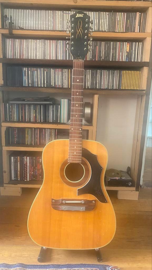 60’s Klira 12 Snarige gitaar!, Muziek en Instrumenten, Snaarinstrumenten | Gitaren | Akoestisch, Gebruikt, Western- of Steelstringgitaar