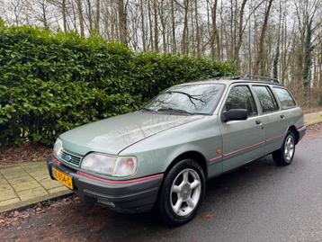 Ford 1990 Groen stadion wagen beschikbaar voor biedingen