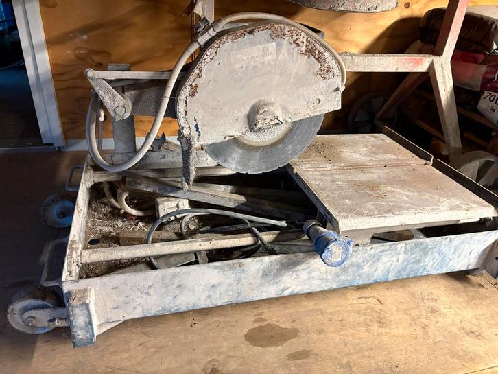 Carat 350 Zaagtafel  gebruikt, Doe-het-zelf en Verbouw, Gereedschap | Zaagmachines, Gebruikt, Cirkelzaag, 1200 watt of meer, 70 mm of meer